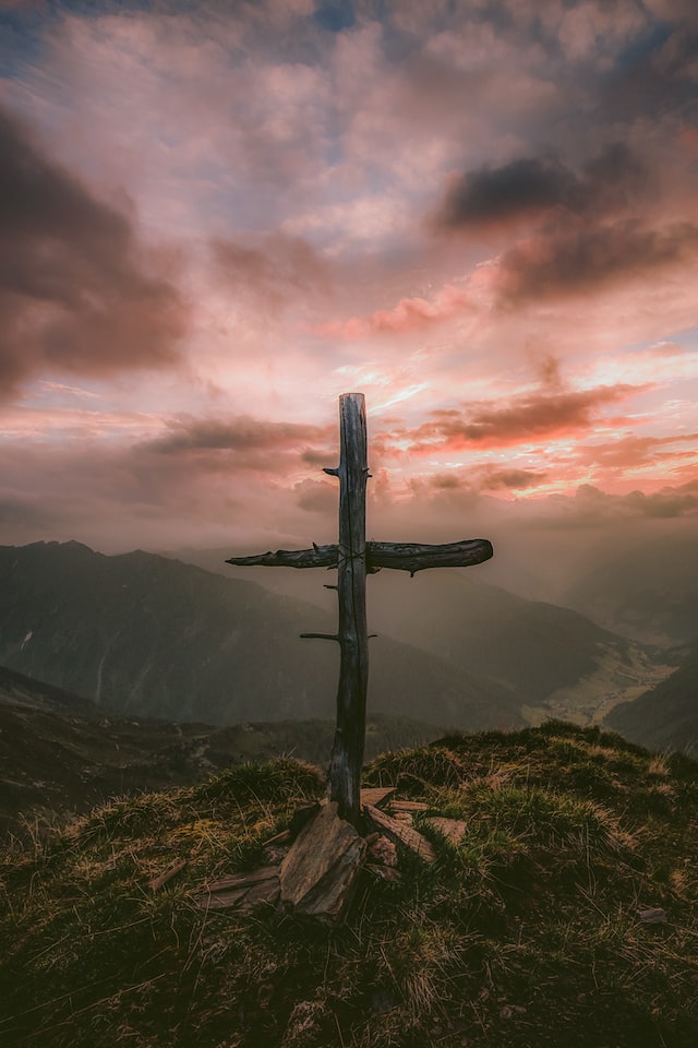 jesus on the cross
